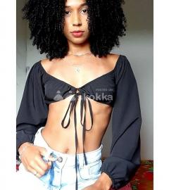 Morena cheirosa cacheada e gostosa 🔥